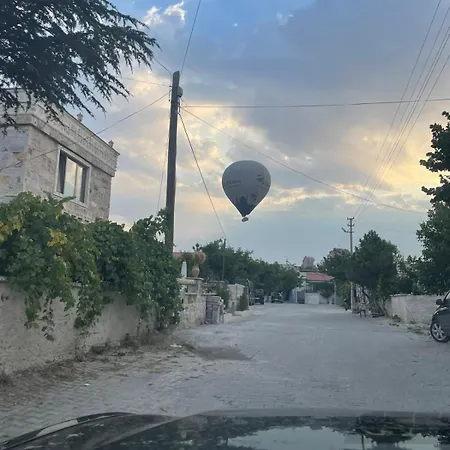 Проживание в семье Zeppelin Cappadocia Учисар