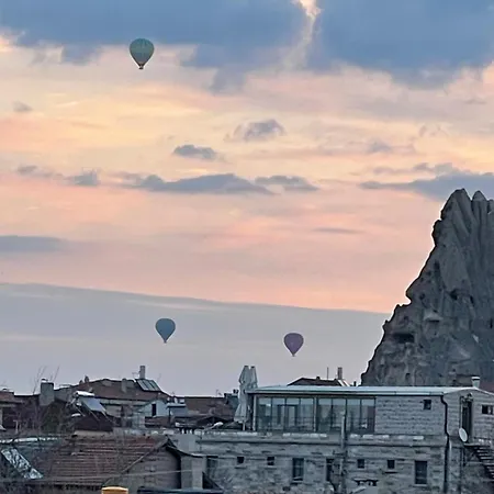 Zeppelin Cappadocia * Учисар